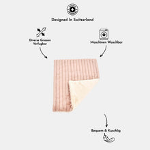 Laden Sie das Bild in den Galerie-Viewer, Lazy Luxury Dog Blanket Rose
