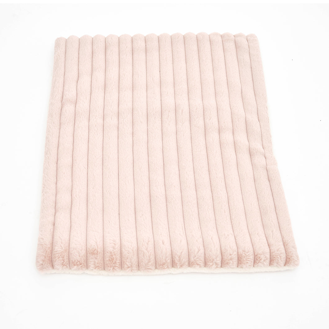 Lazy Luxury Dog Blanket Rose