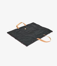 Load image into Gallery viewer, Aventura Travel Mat - Graphite
