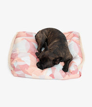 Laden Sie das Bild in den Galerie-Viewer, snuggle bag - blanket
